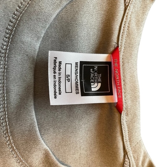 The North Face Men’s Solid Color-Crew Neck-Pullover- Size Small - Picture 6 of 10